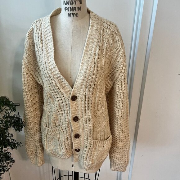 Vintage GAELTARRA ARAN Handmade Irish Wool Cardigan Size 44 (large) - Picture 1 of 11